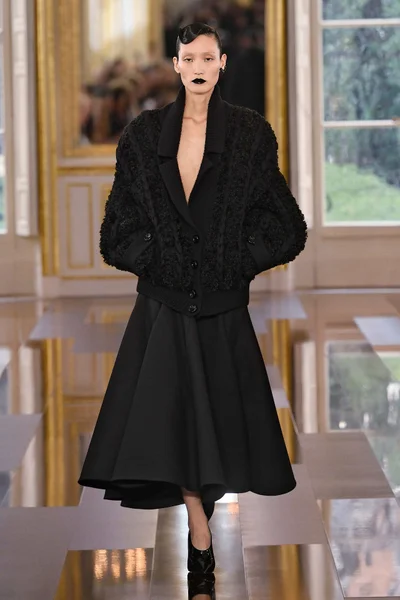 Look 34